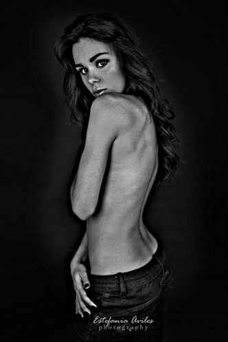 Female model photo shoot of Estefania Aviles