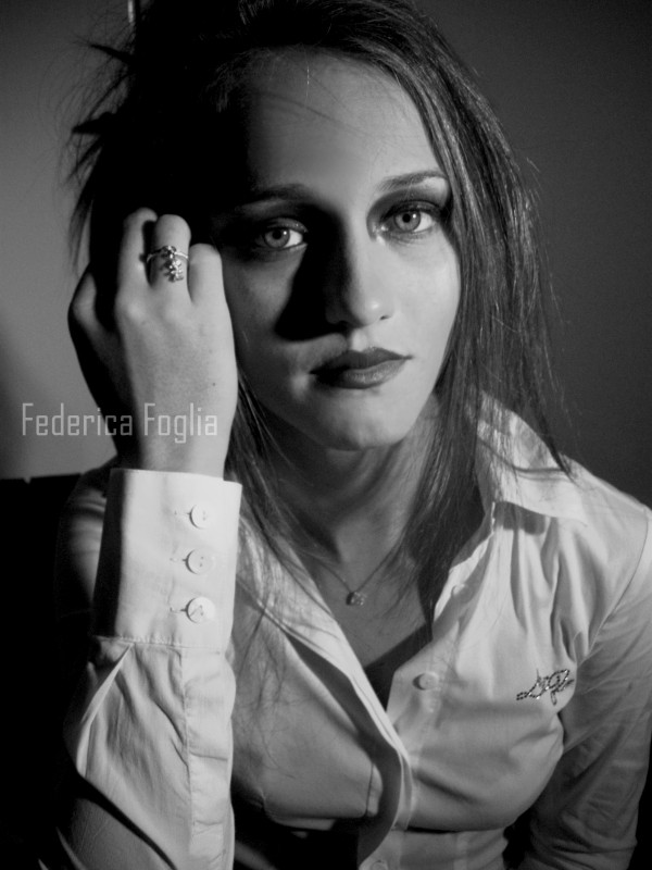 Female model photo shoot of federica foglia