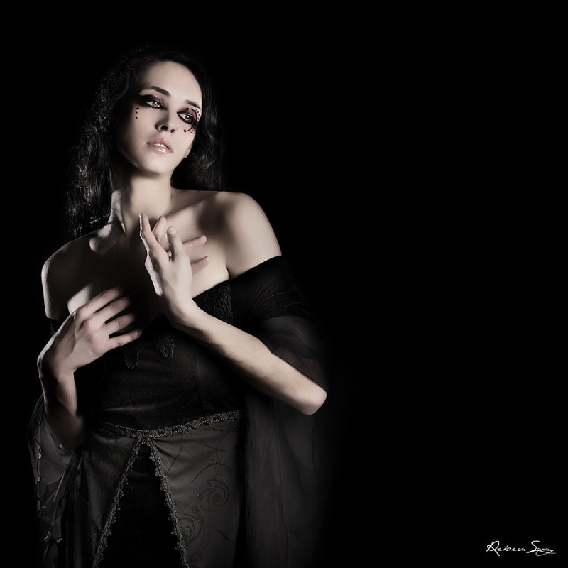 Female model photo shoot of Darkmoon