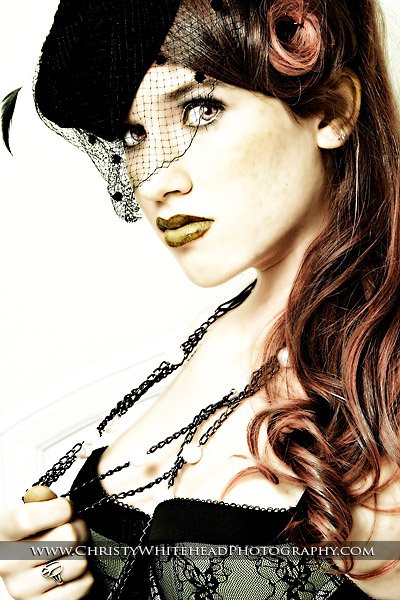 Female model photo shoot of L a u r  e n K by JaxPhotographer, makeup by paulina perez
