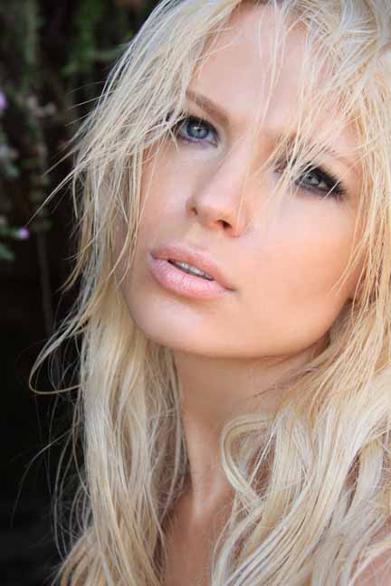 Female model photo shoot of Irina Voronina