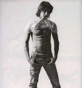 Male model photo shoot of Enrique Rivera in Miami, FL