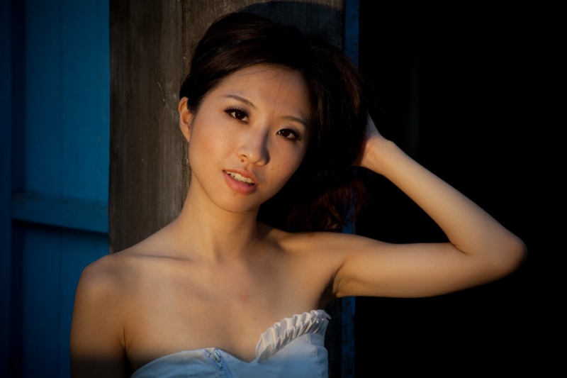 Female model photo shoot of Emily Fu by CraigFergusonImages