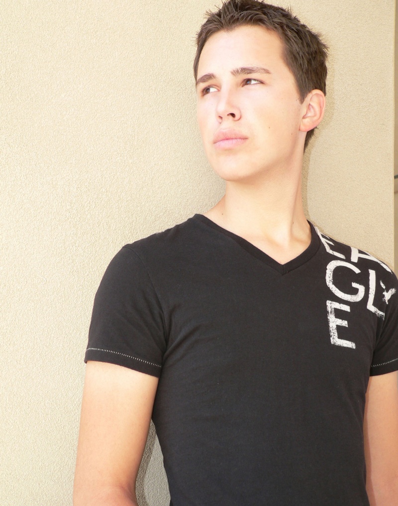 Male model photo shoot of Zachary Kennedy