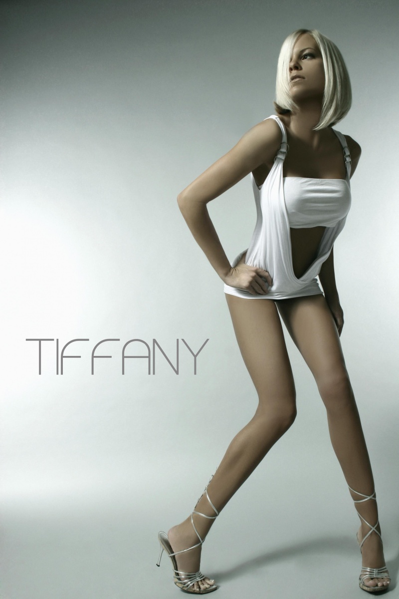 Female model photo shoot of Tiffany Selby