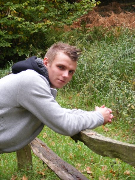 Male model photo shoot of Adam Fox in Woodlands