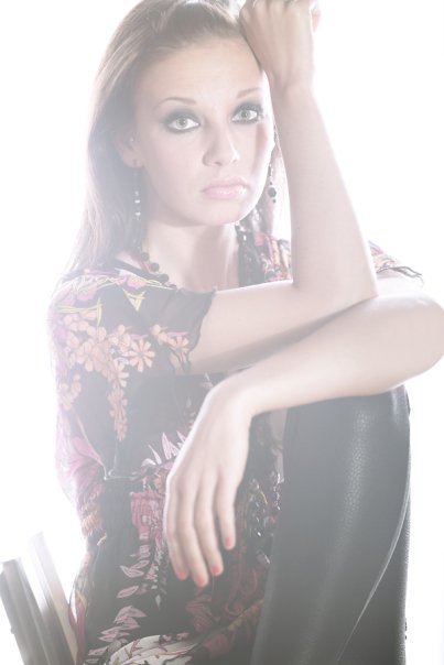 Female model photo shoot of Bogna Borek