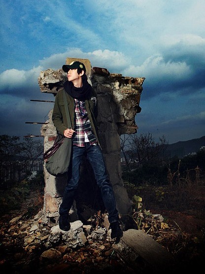 Male model photo shoot of shun-rae kim