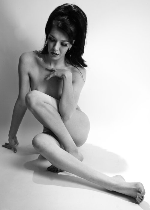 Female model photo shoot of JoeRox by imagesofyou