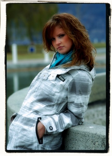 Female model photo shoot of Jani Mckeachie