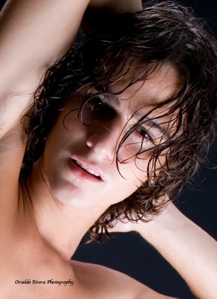 Male model photo shoot of Andres Delgado by nanananana