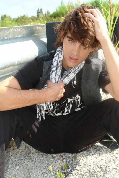 Male model photo shoot of Andrew Boix-Gonzalez