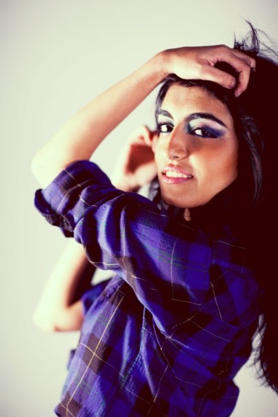 Female model photo shoot of Raiza K