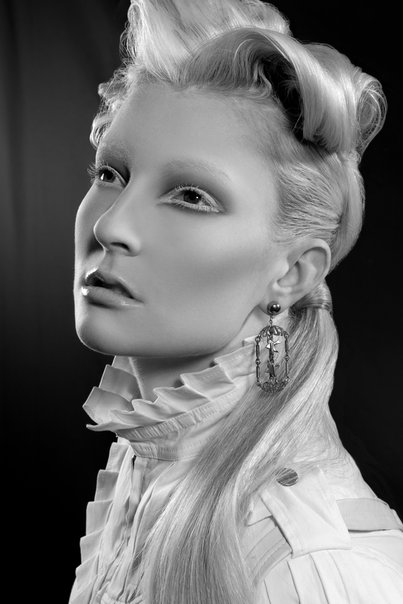 Female model photo shoot of Amanda Marie Bloom by Kevin Michael Schmitz