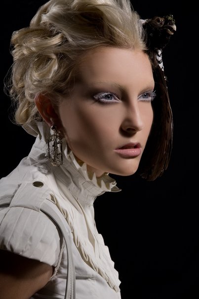 Female model photo shoot of Amanda Marie Bloom