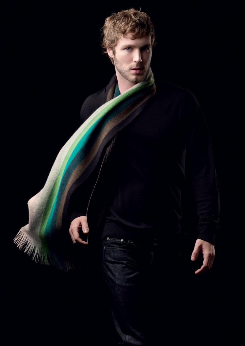Male model photo shoot of Frank Mannerstal