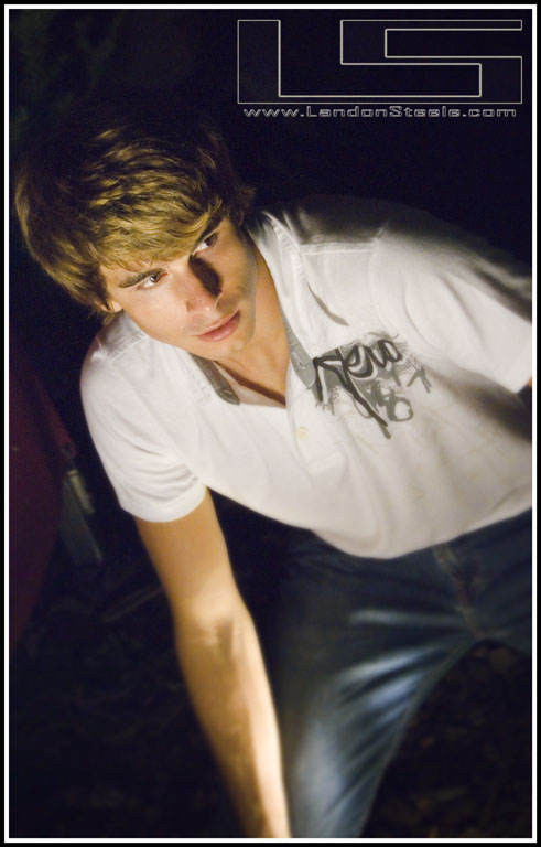 Male model photo shoot of Dylan Padgett