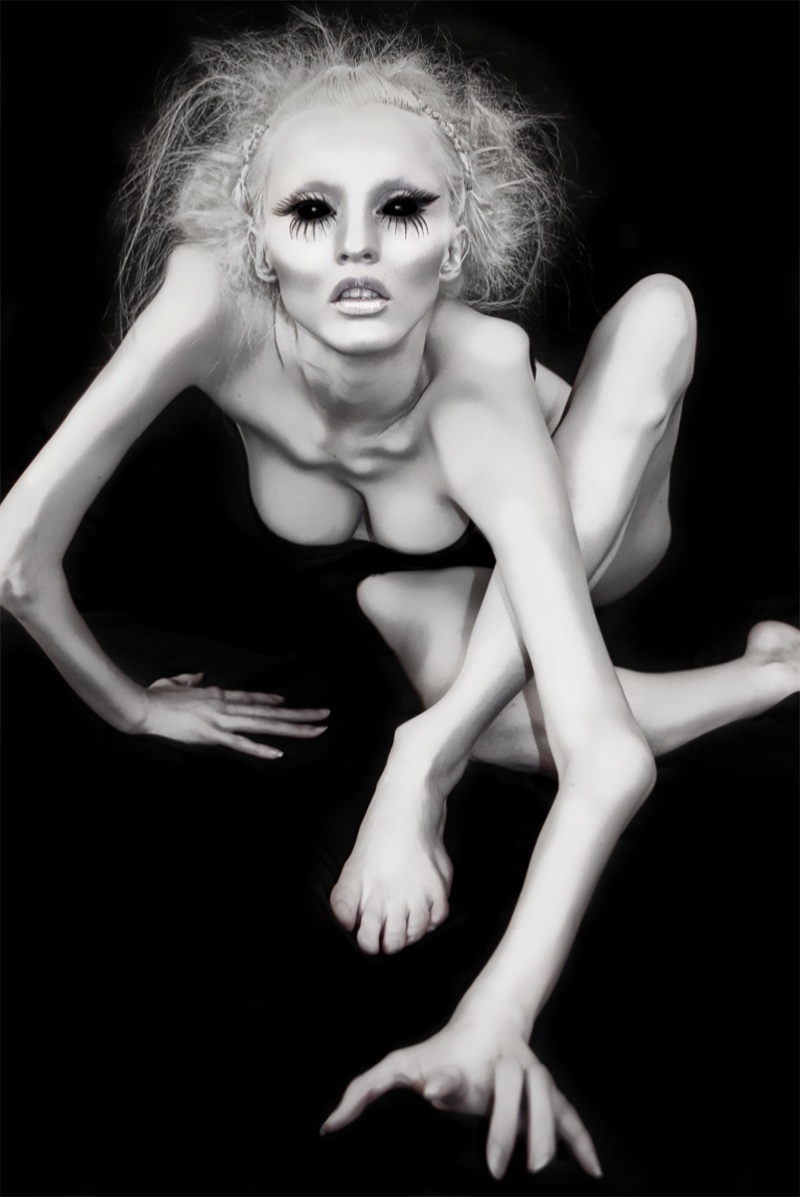 Female model photo shoot of Analisa Ravella, makeup by Paulina Ivy