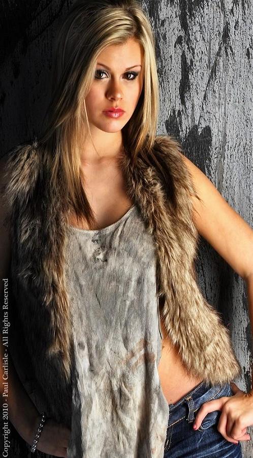 Female model photo shoot of Melia Renae Talley