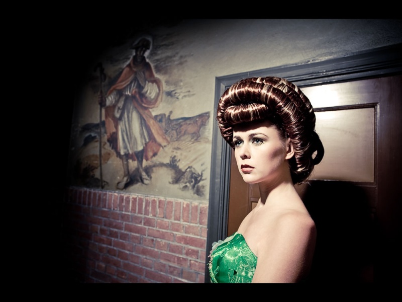 Female model photo shoot of AniekSleumerHairstyling and wendewouw by Leeuwtje, makeup by Aniek Sleumer
