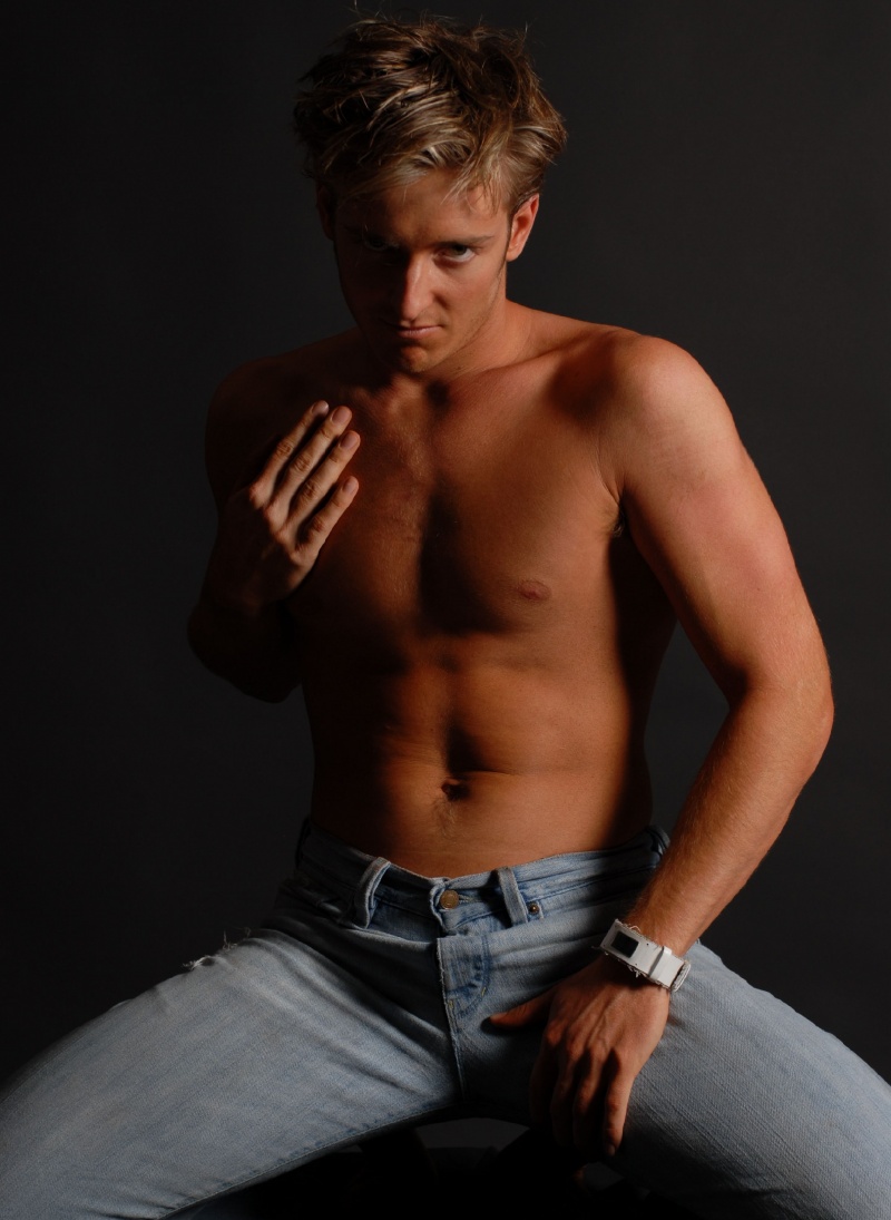 Male model photo shoot of Arnie Owens