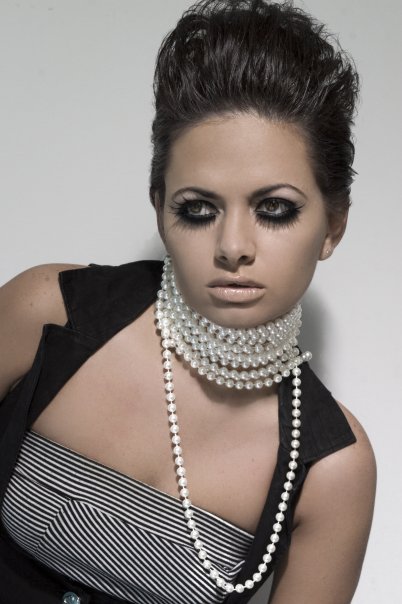 Female model photo shoot of Bella Star Makeup and Myrriah Train by Lauren Hoskins