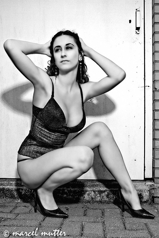Female model photo shoot of Lilly Toncheva by mmmfotografie