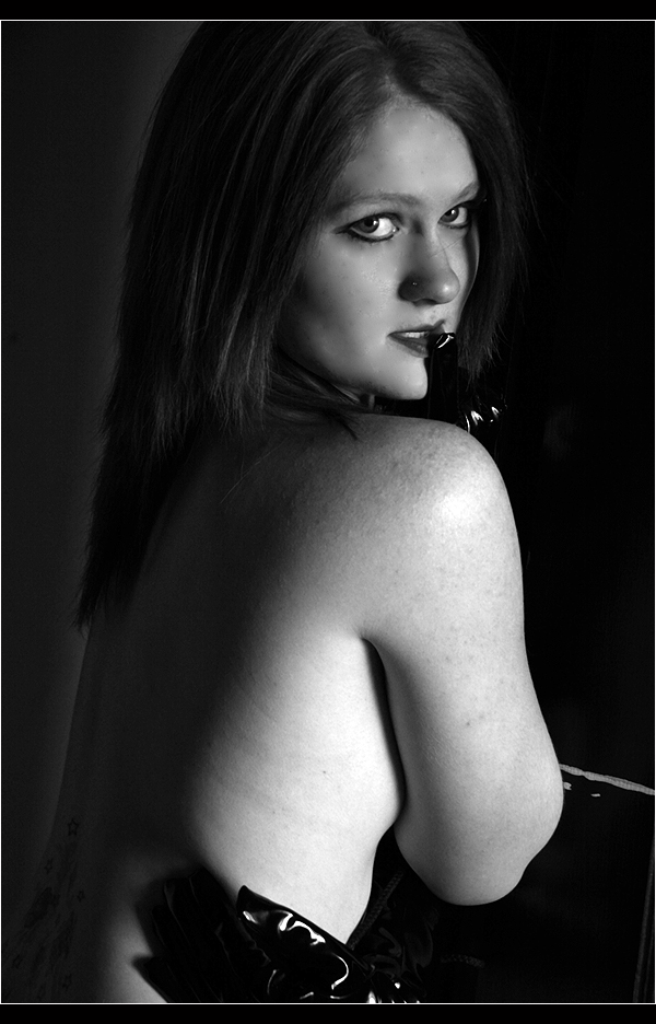 Female model photo shoot of Lee Devils by Sienna Hambleton in collingwood Art Center