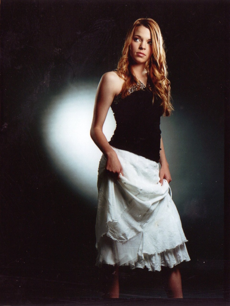 Female model photo shoot of Lisa MT