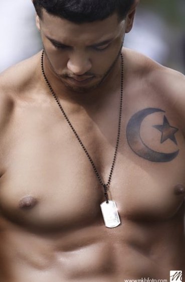 Male model photo shoot of Mohamed Bilal