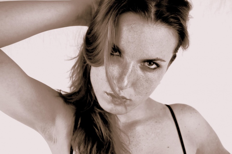 Female model photo shoot of Anabella Petrescu by Studio Art Photo