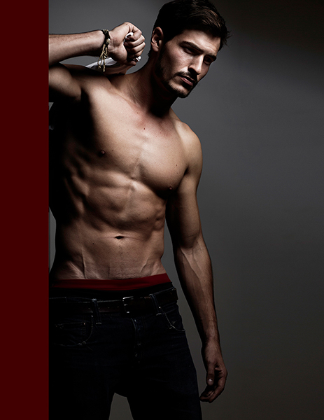 Male model photo shoot of Thomas Michael