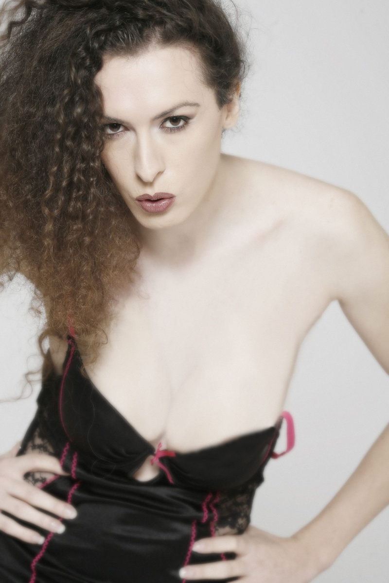 Female model photo shoot of Stefania Visconti