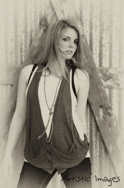Female model photo shoot of Ashley Leffingwell in www.epelisephotography.com