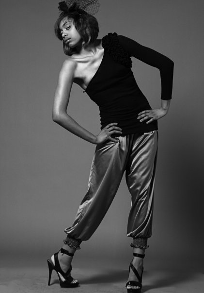 Female model photo shoot of Jazlyn Naomi
