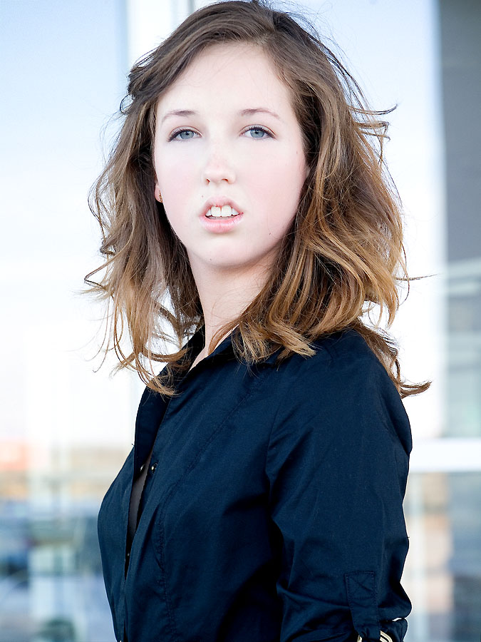 Female model photo shoot of Alison Foley