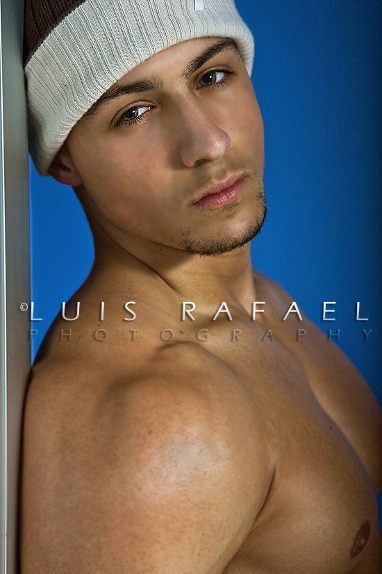 Male model photo shoot of Matt Acton by Luis Rafael Photography