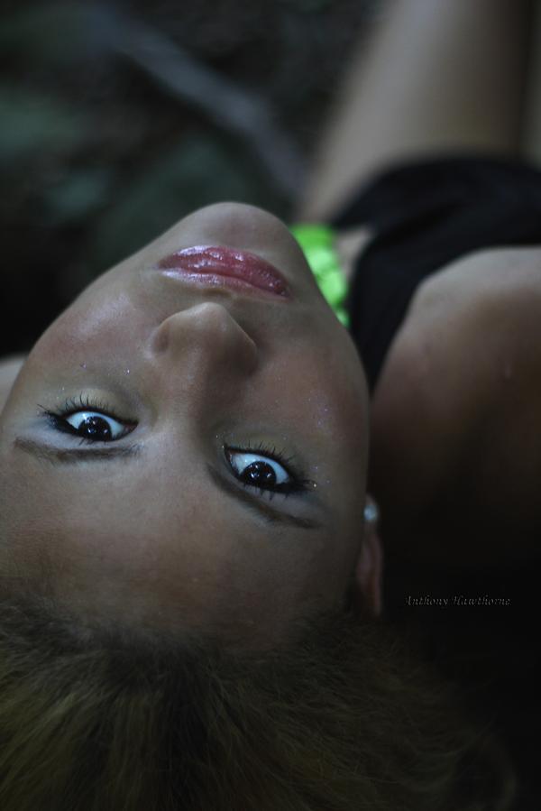 Female model photo shoot of Raissa R Lyra