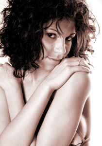 Female model photo shoot of Meryem Amy