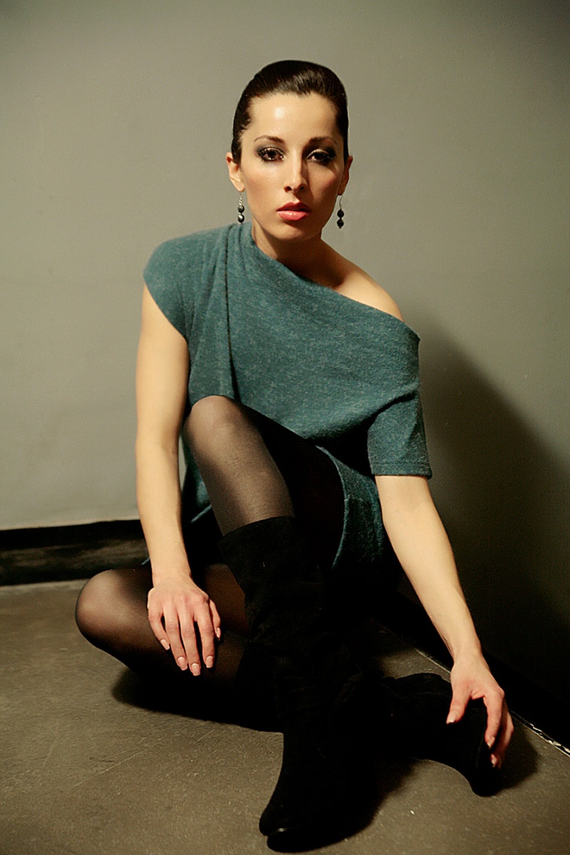 Female model photo shoot of kelly ferro