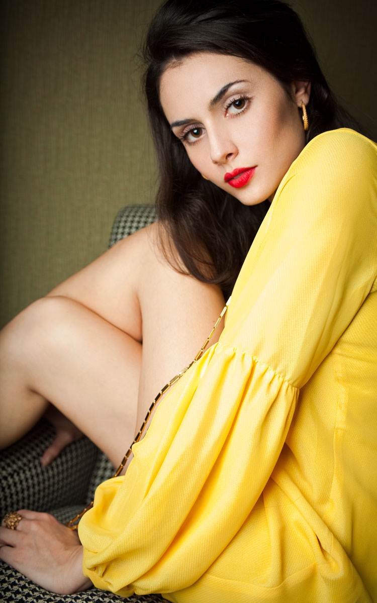 Female model photo shoot of Francesca Vannucci