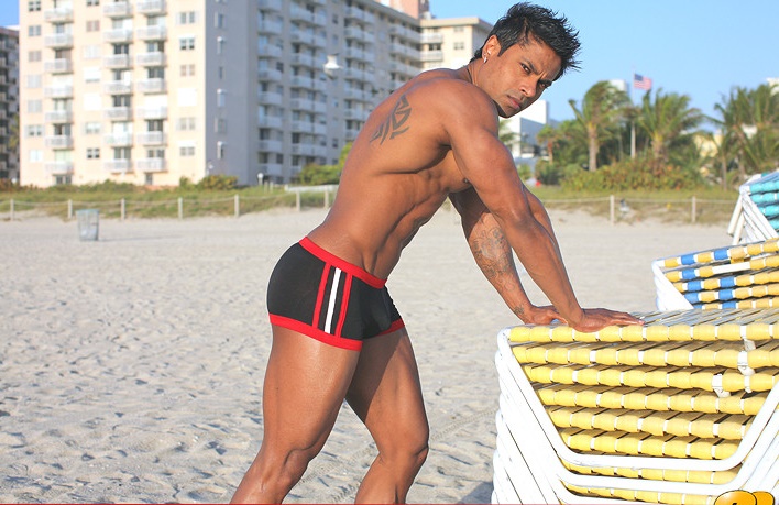 Male model photo shoot of Ashwyn Fernando in Miami