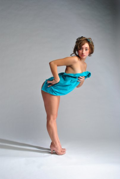 Female model photo shoot of Lauren Ray Crank