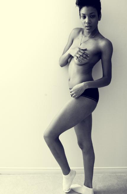 Female model photo shoot of Kayla Reid
