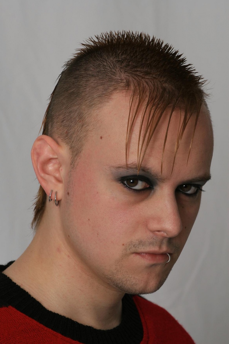 Male model photo shoot of drum_demon