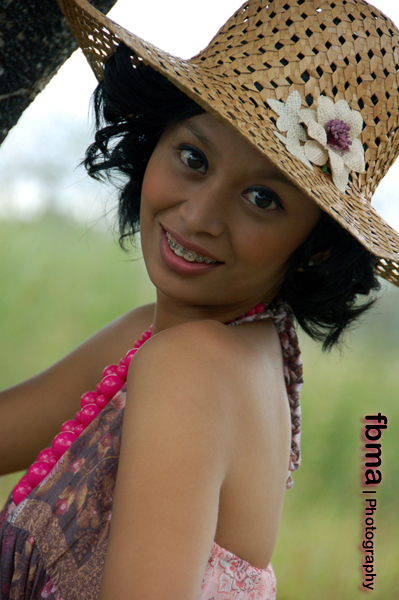 Female model photo shoot of Mau Canas