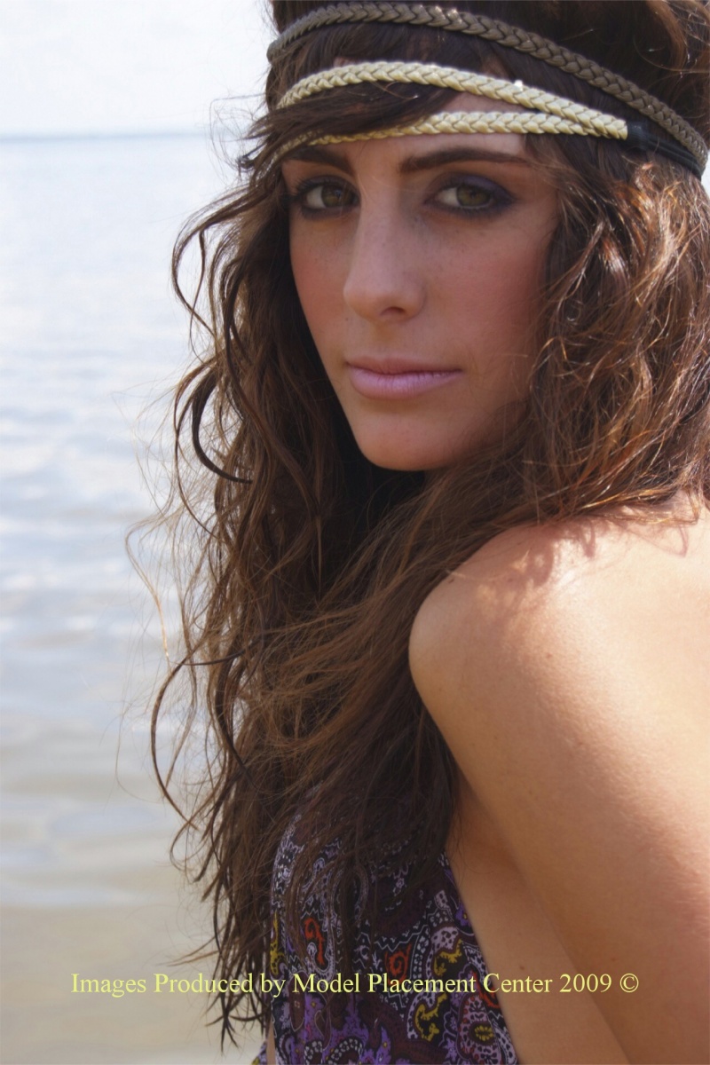 Female model photo shoot of Bianca VanRell