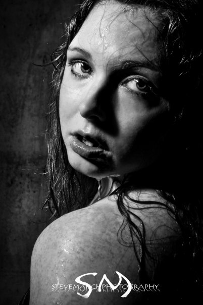 Female model photo shoot of Jessica L. Elliott in Cincinnati, OH
