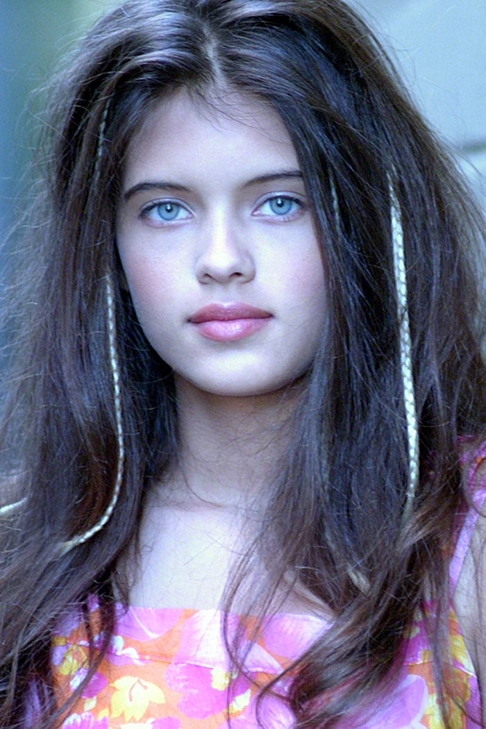 Female model photo shoot of Magnetic Eyes