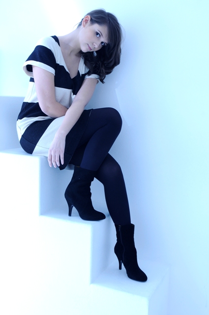 Female model photo shoot of Nicole Asghar